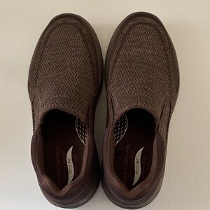 Skechers Men's Dark Brown Knit Slip-Ons Size 9 Extra Wide Fit